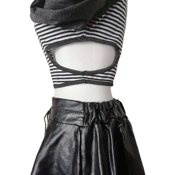 sz:m, black and white striped long-sleeve crop top and black faux leather skirt - Picture 7 of 8